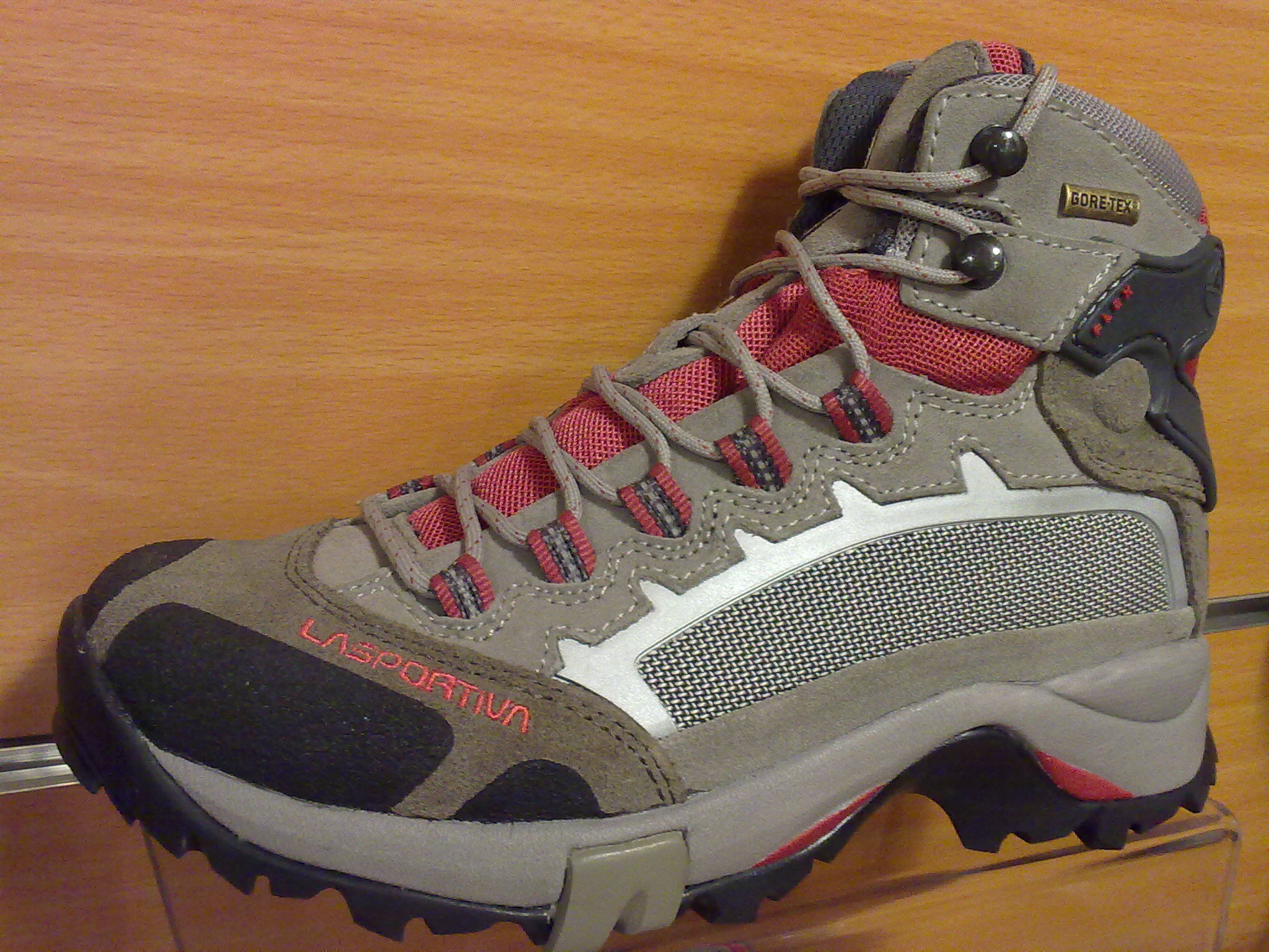 Lasportiva 353原价1690元 特价1390元会员还有8.5折